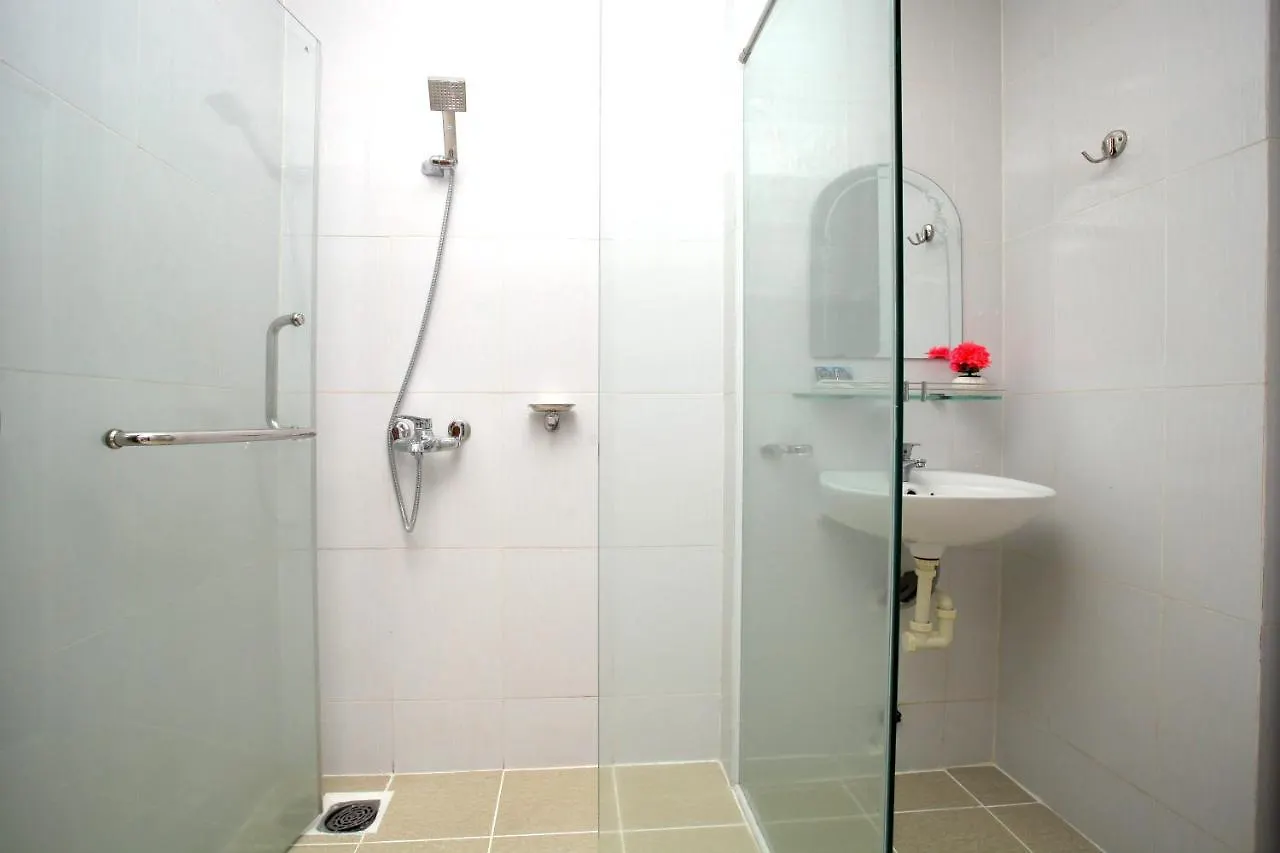נה טראנג Nhatrang Cozy Hotel 2*, נה טראנג וייטנאם